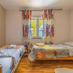 4 Bedroom Gorgeous In *