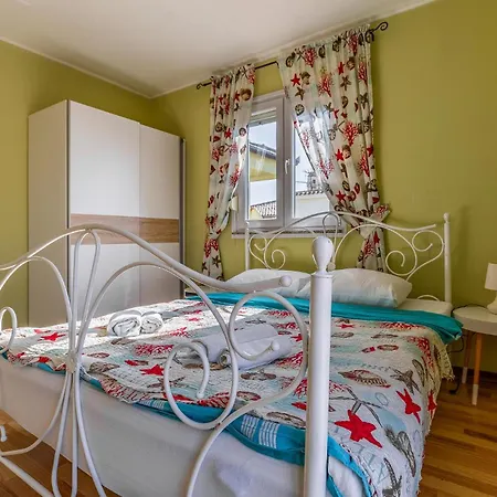 Cozy Apartment In Medulin With Wifi