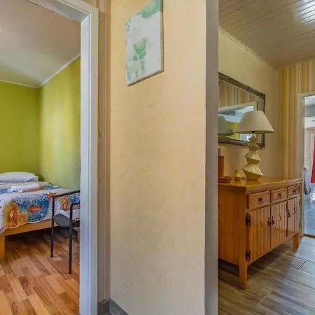 4 Bedroom Gorgeous In *